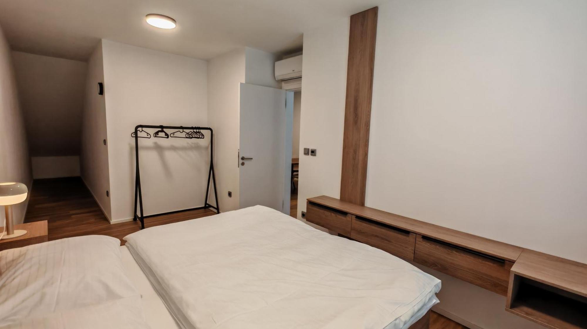 Apartmany Muslovske Vinohrady ミクロフ エクステリア 写真
