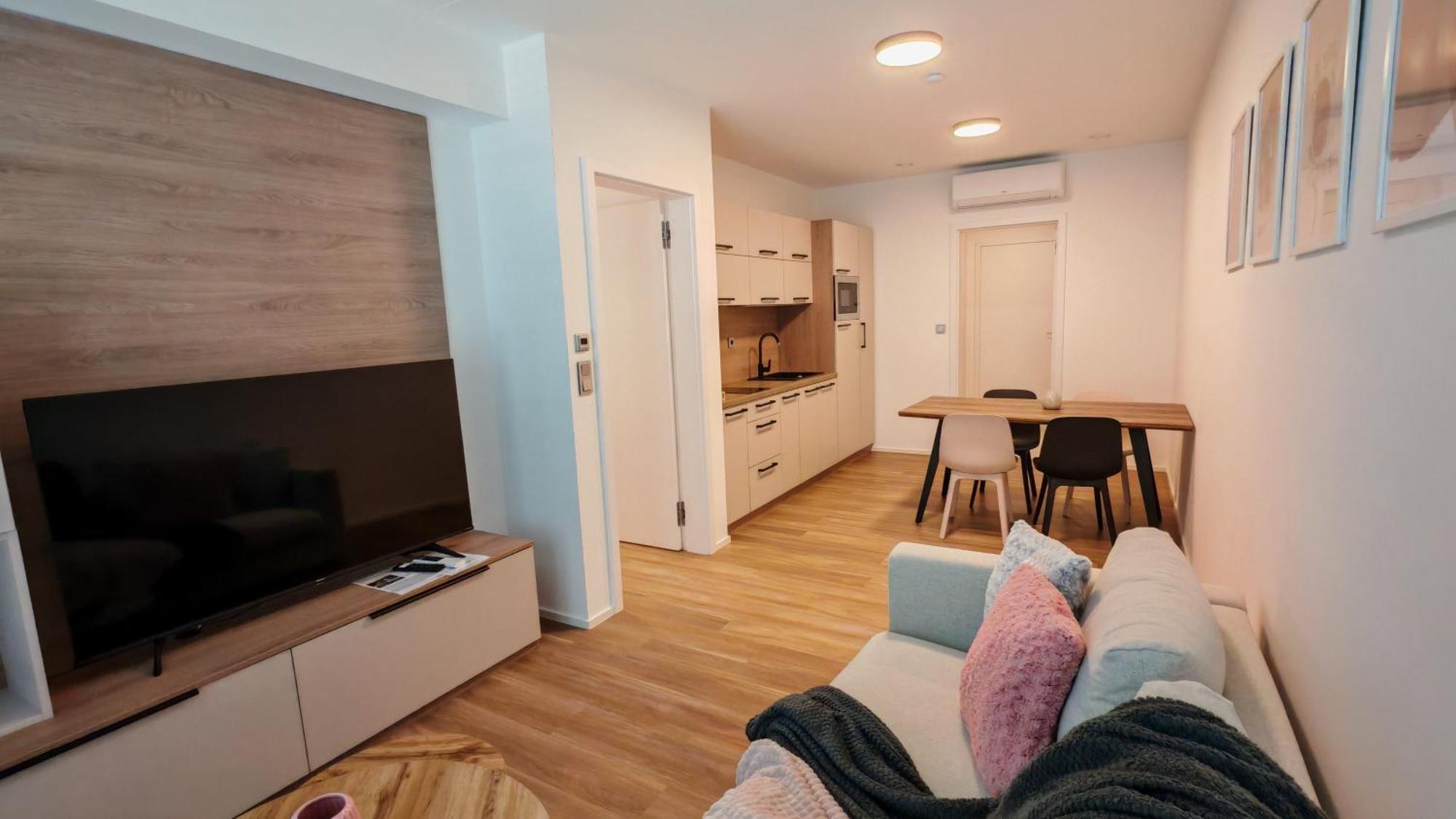 Apartmany Muslovske Vinohrady ミクロフ エクステリア 写真