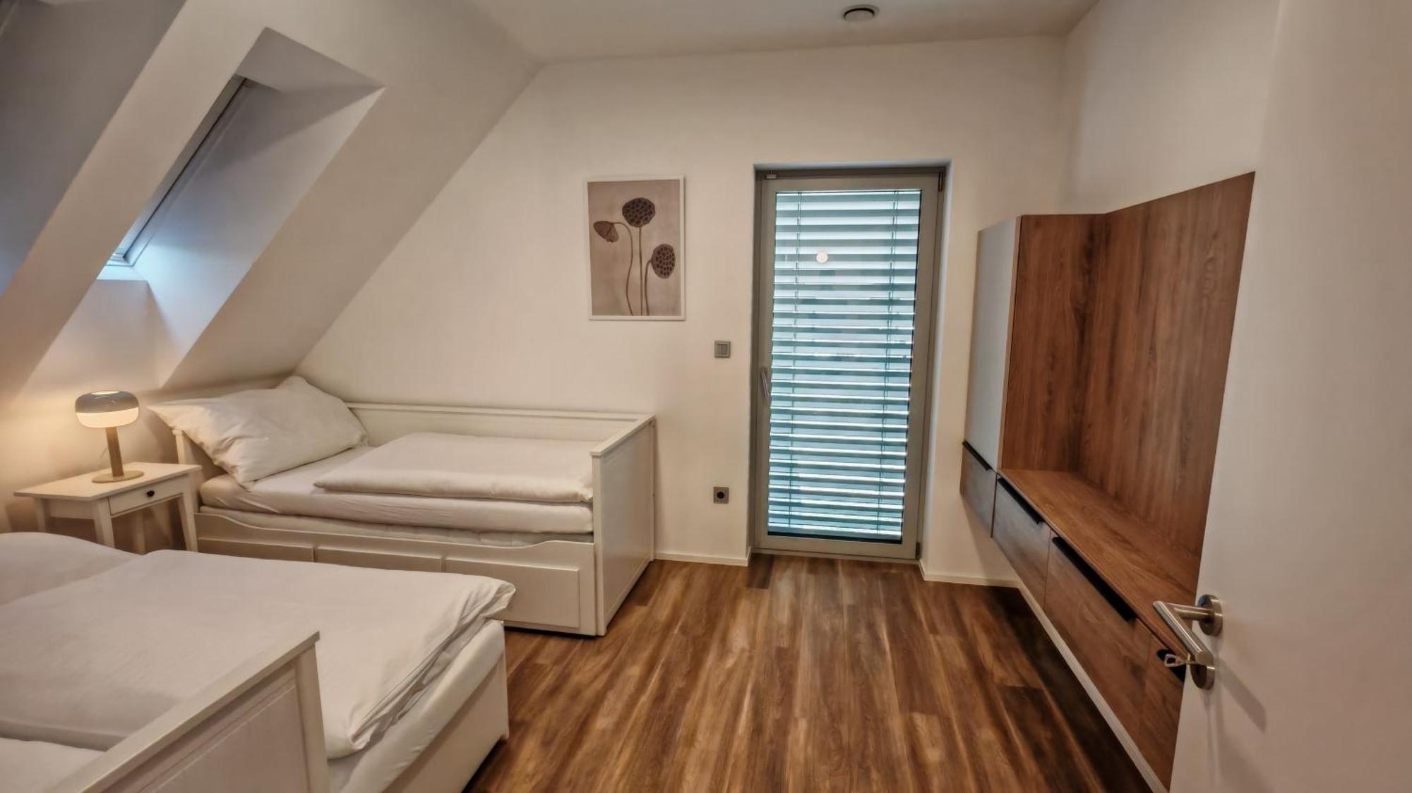 Apartmany Muslovske Vinohrady ミクロフ エクステリア 写真
